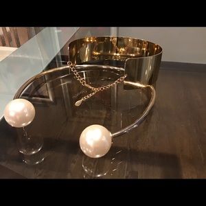 Trendy Gold/Pearls Two Necklaces/Chokers+braselet
